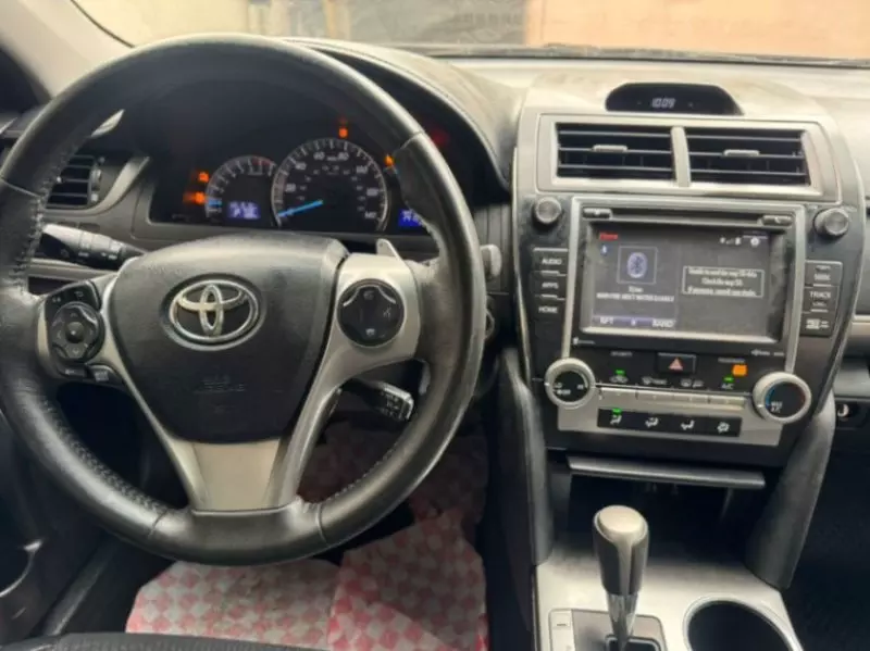 Toyota Camry   - 2014