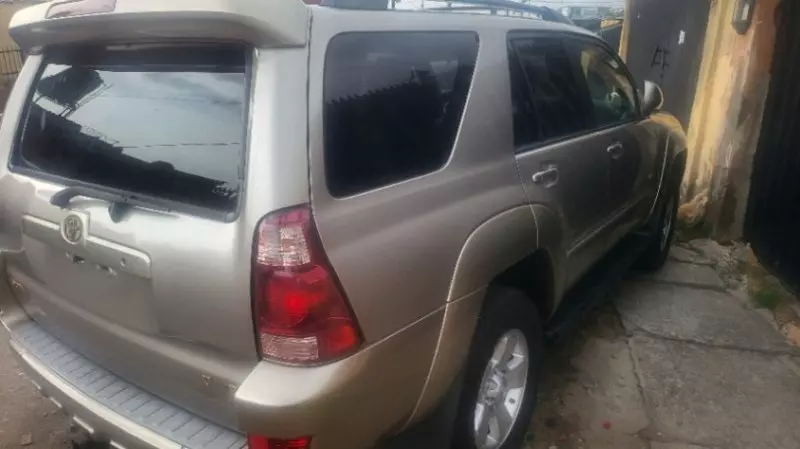Toyota 4Runner   - 2005