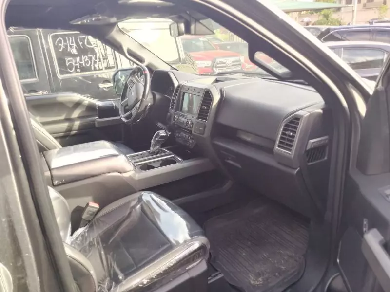 Ford Raptor   - 2019