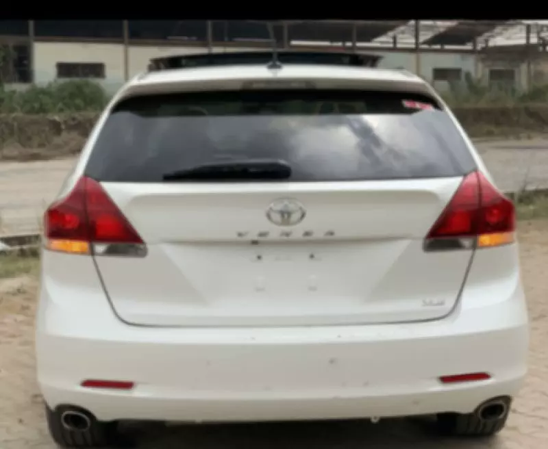 Toyota Venza   - 2014