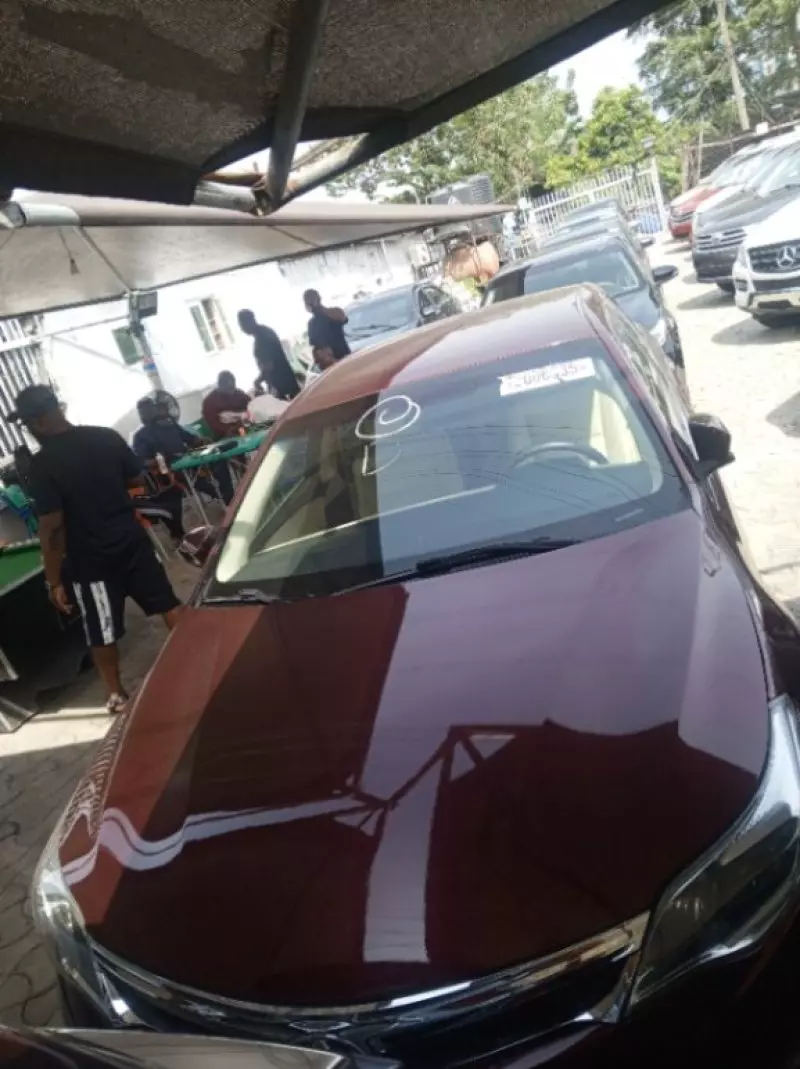 Toyota Avalon   - 2014