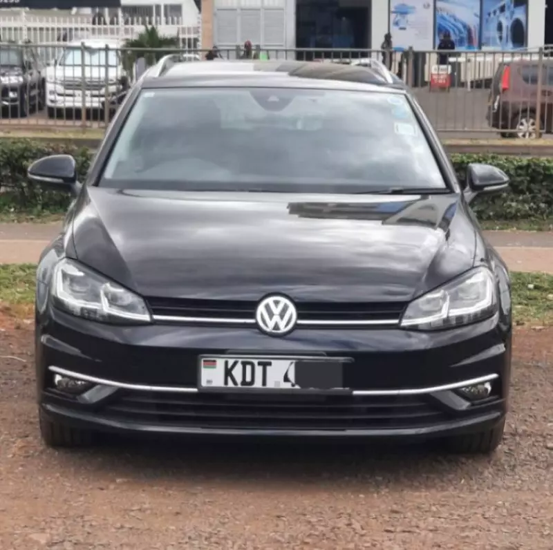 Volkswagen Golf   - 2018