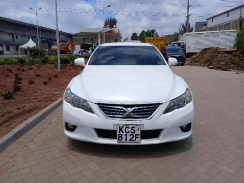 Toyota Mark X   - 2011