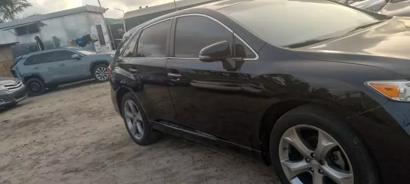 Toyota Venza   - 2015
