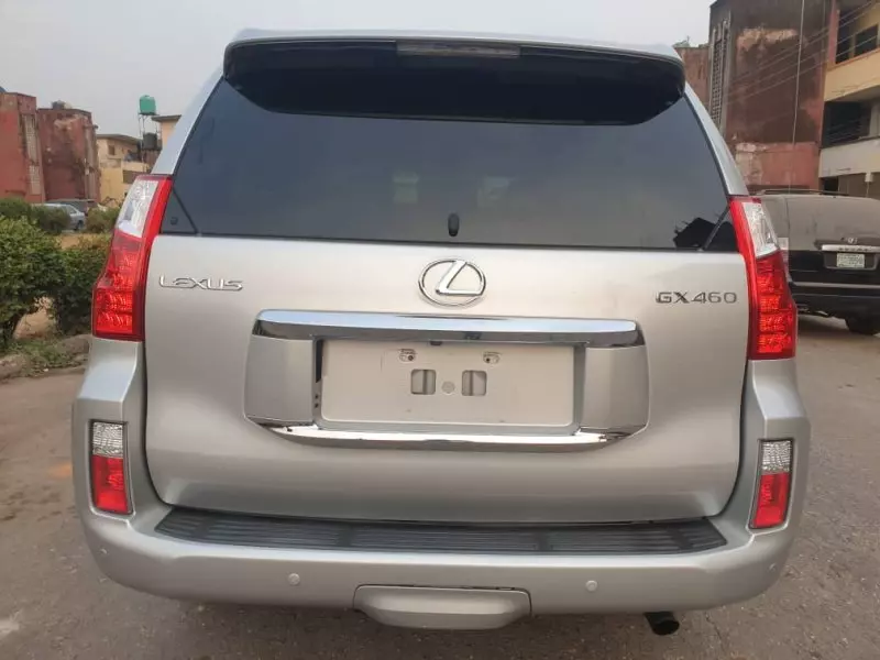 Lexus GX 460   - 2010