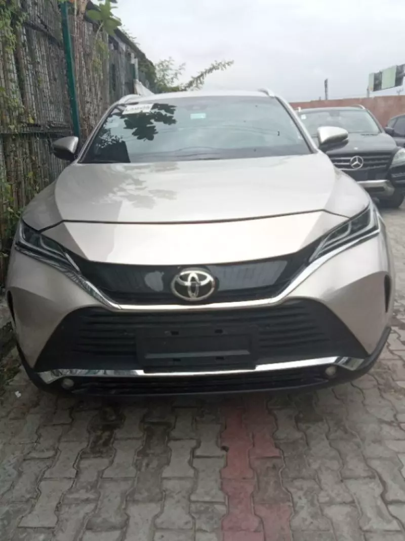 Toyota Venza   - 2021