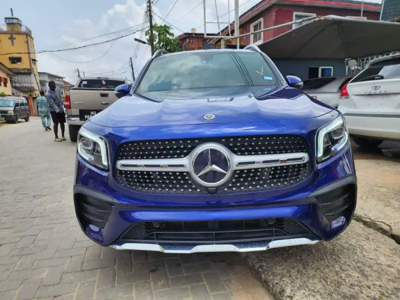 Mercedes-Benz GLB 250   - 2021