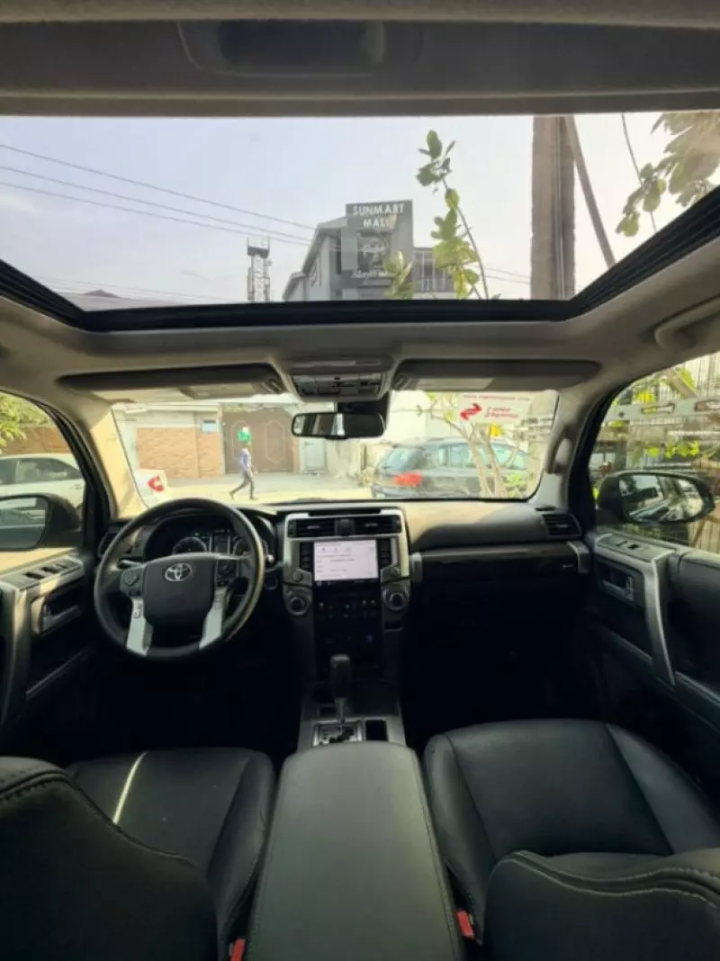 Toyota 4Runner   - 2020