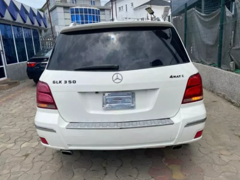 Mercedes-Benz GLK 350   - 2010