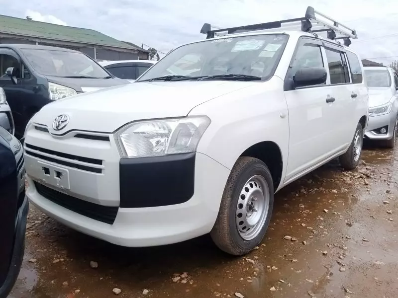 Toyota Probox    - 2016