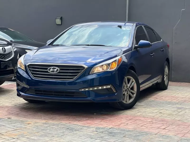 Hyundai Sonata   - 2015