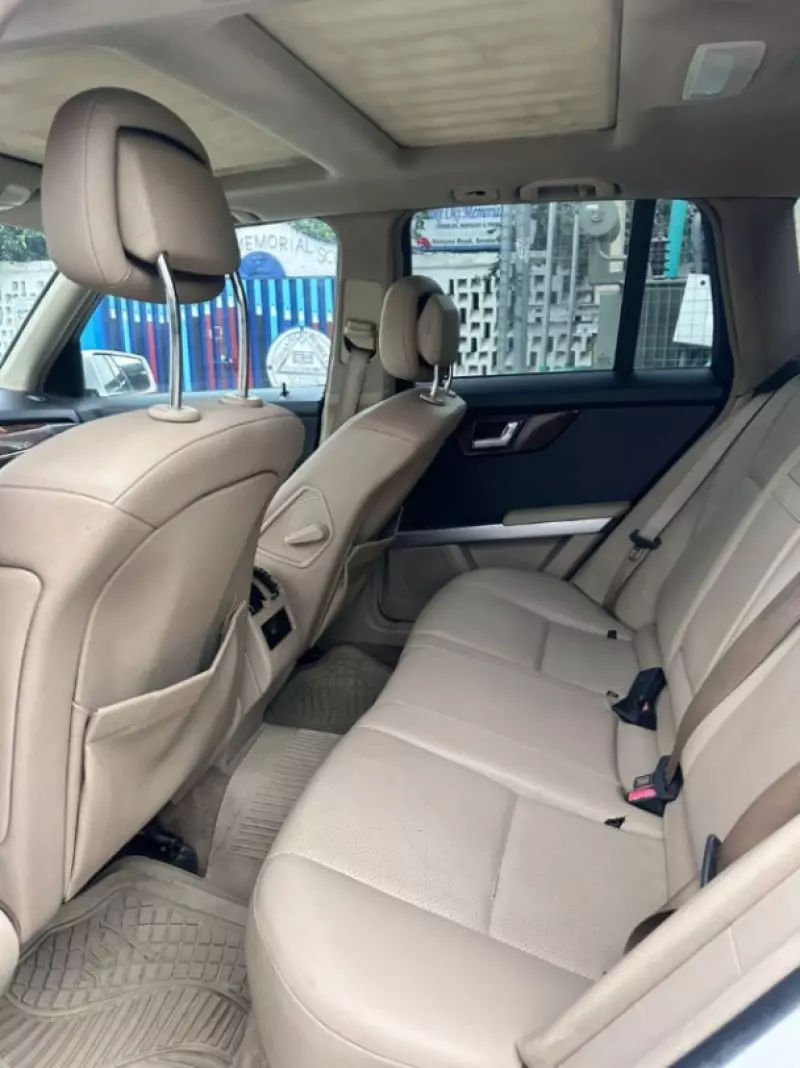 Mercedes-Benz GLK 350   - 2010