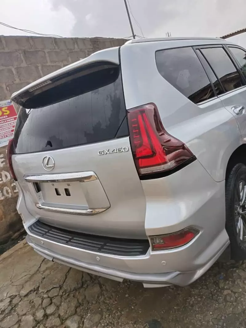 Lexus GX 460   - 2010