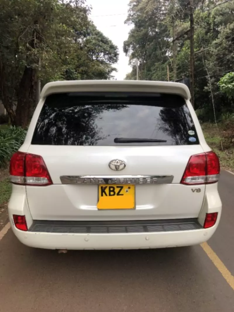 Toyota Land Cruiser   - 2009
