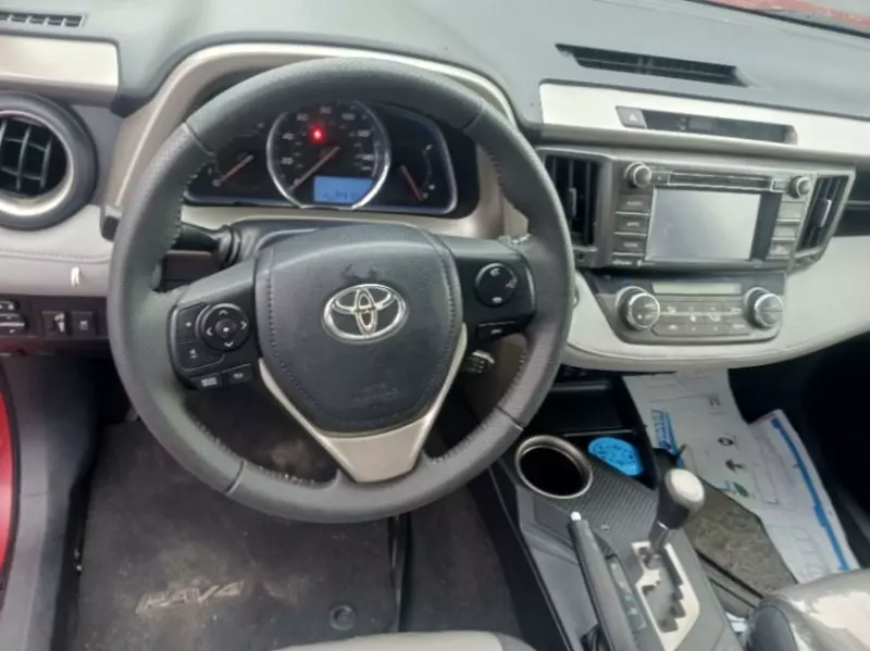 Toyota Rav4   - 2015