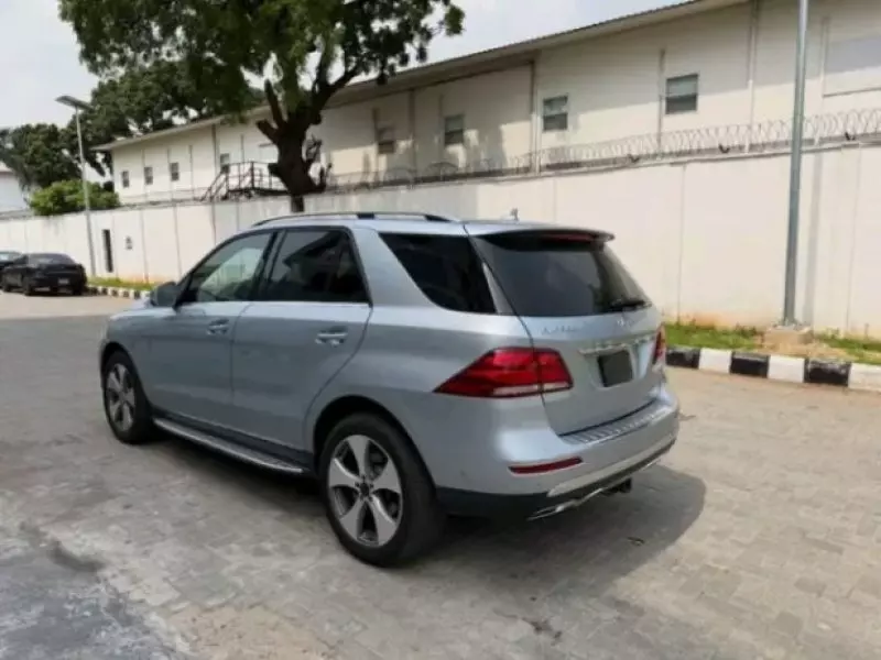 Mercedes-Benz GLE 350