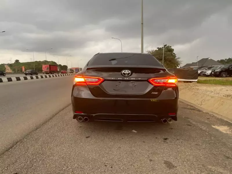 Toyota Camry   - 2018