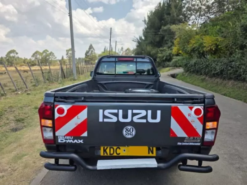 Isuzu D-Max   - 2021