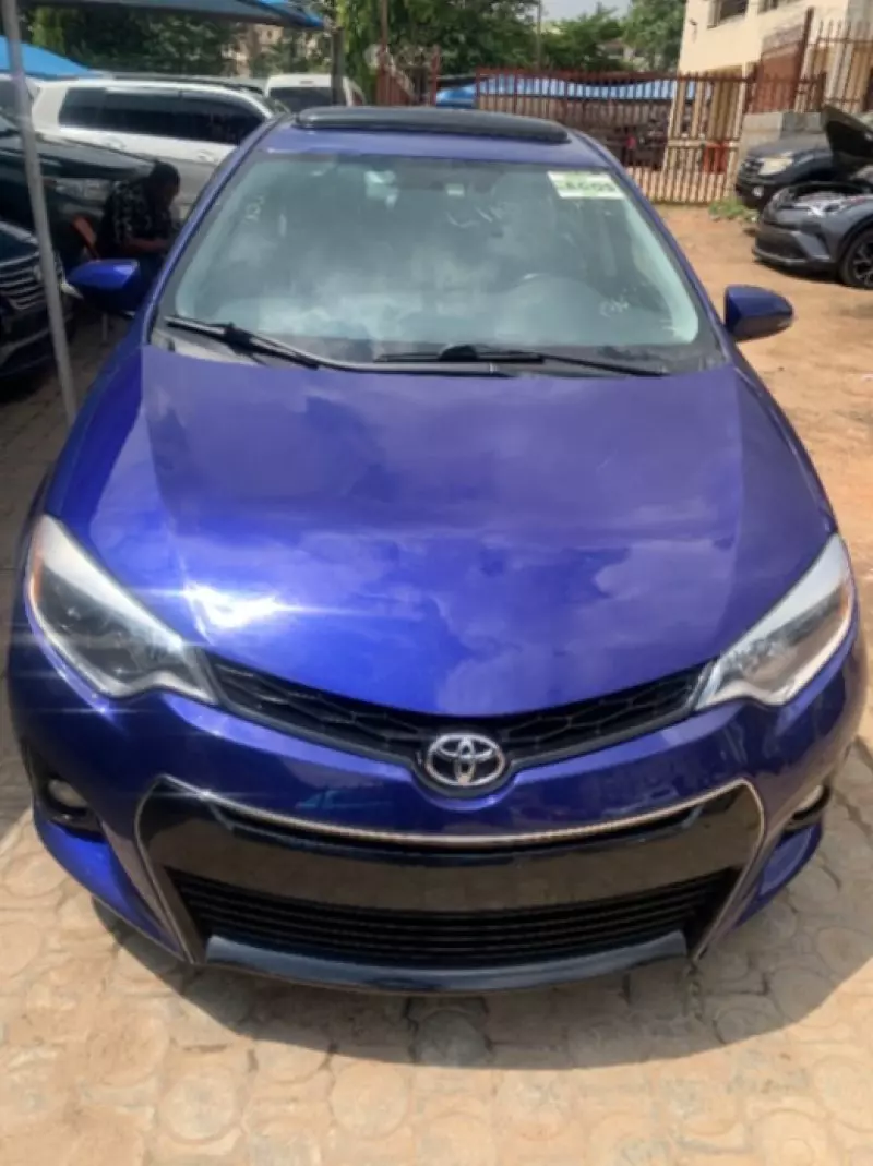 Toyota corolla   - 2015
