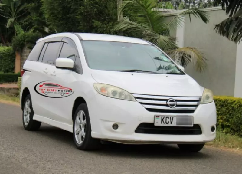 Nissan Leaf   - 2012