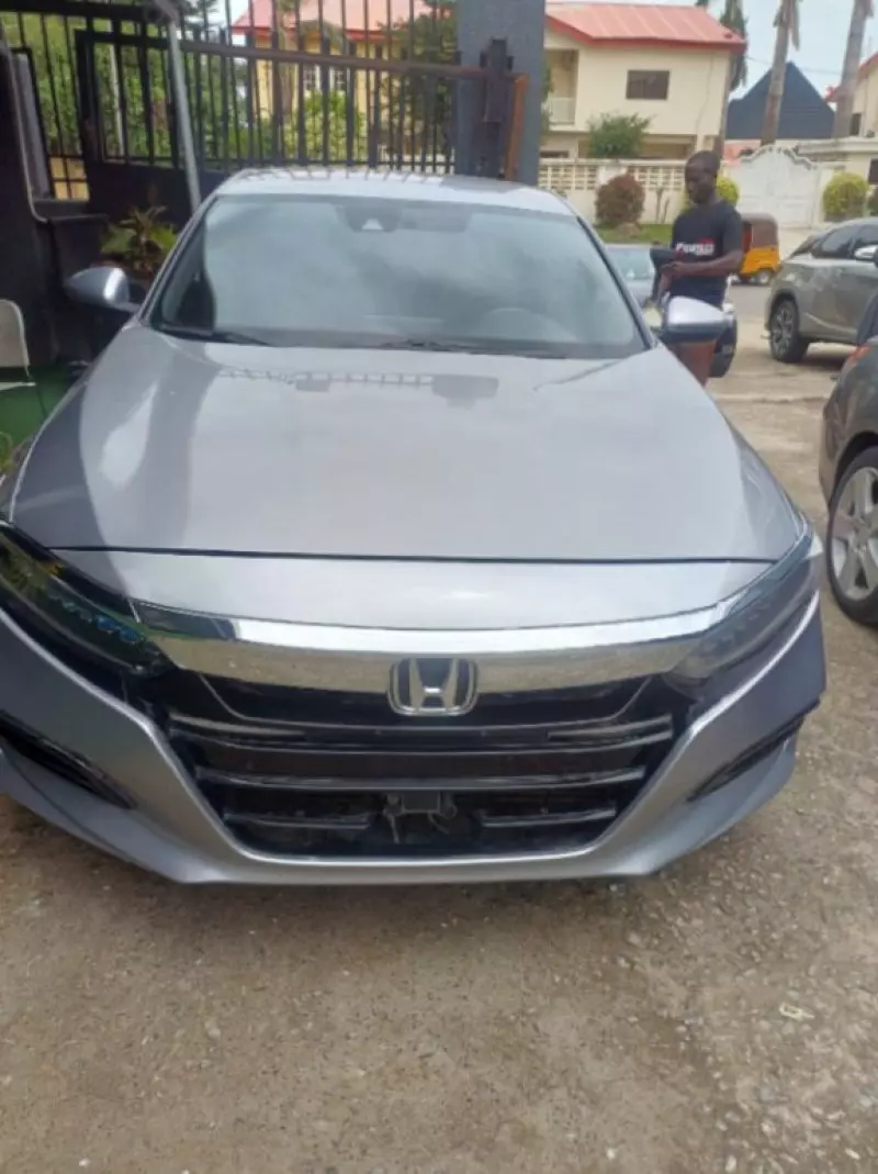 Honda Accord   - 2018