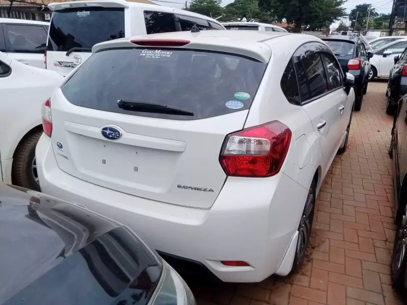 Subaru Impreza   - 2014