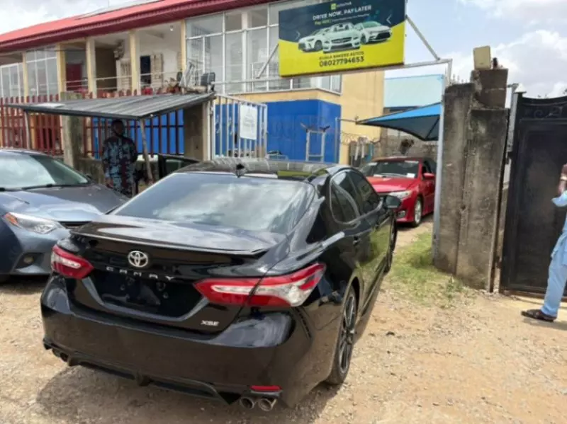 Toyota Camry   - 2019