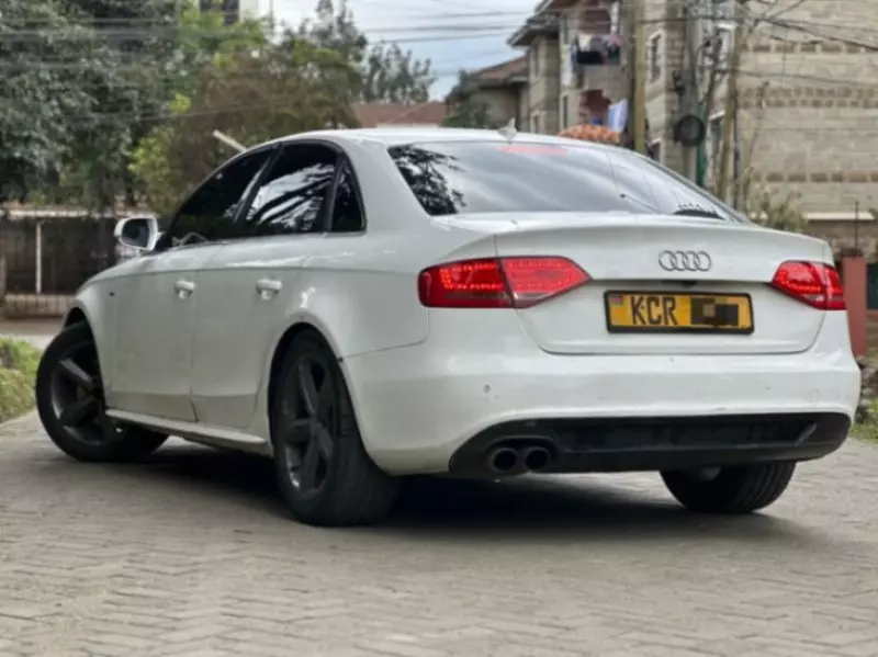 Audi A4   - 2011