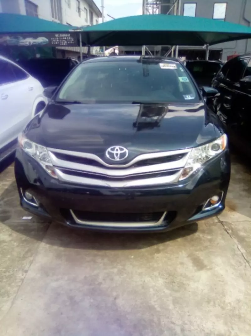 Toyota Venza   - 2013