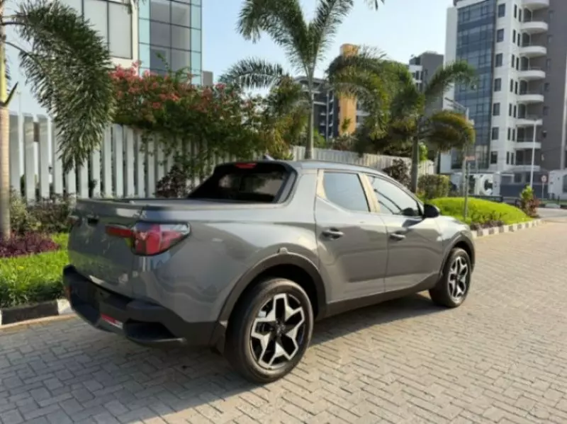 Hyundai Santa Cruz   - 2024