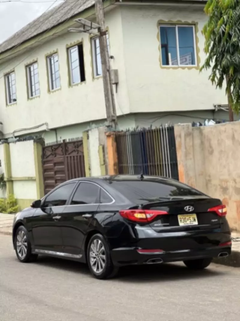 Hyundai Sonata   - 2017