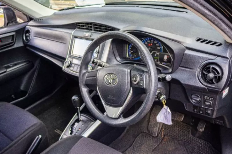 Toyota Fielder hybrid    - 2019