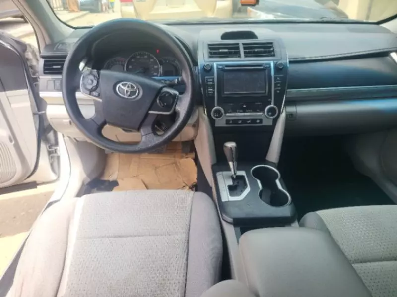 Toyota Camry   - 2013