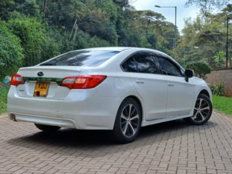 Subaru Legacy B4   - 2015