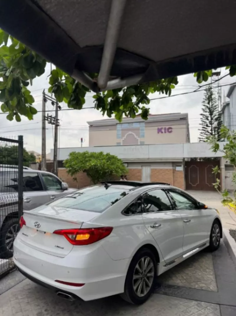 Hyundai Sonata   - 2015