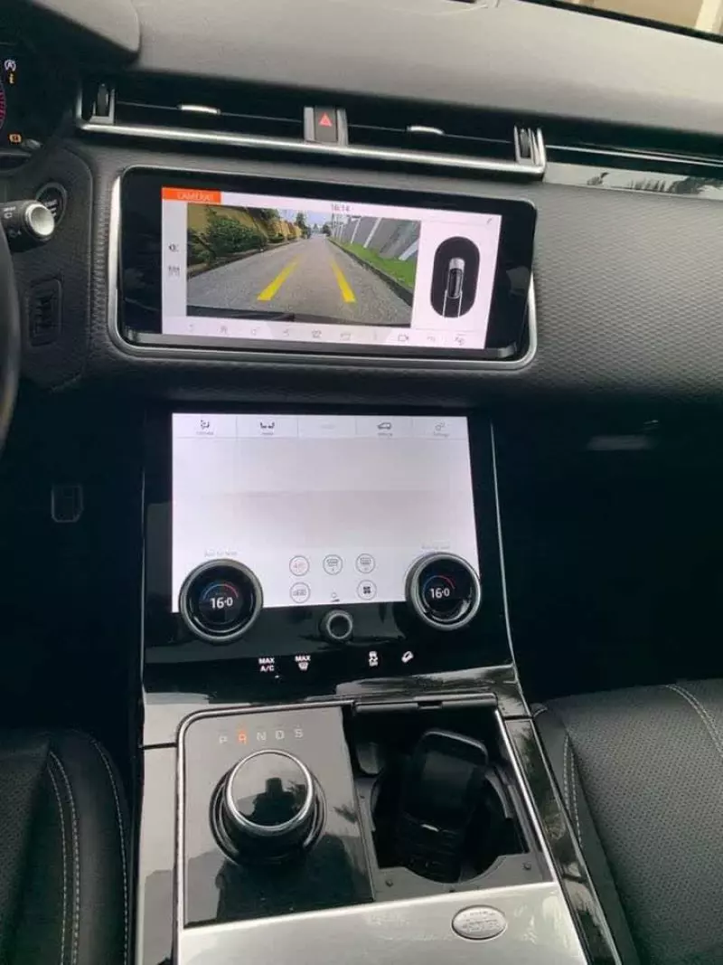 Land Rover Range Rover Velar   - 2019