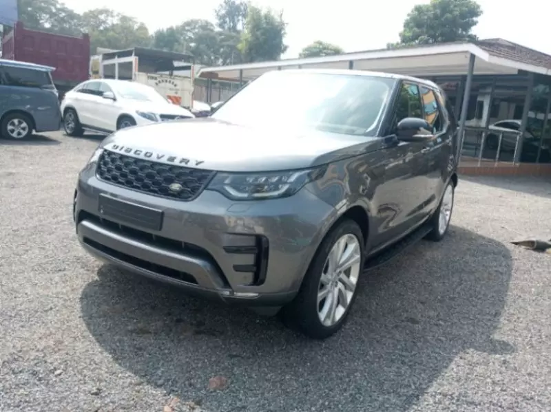 Land Rover Discovery   - 2017