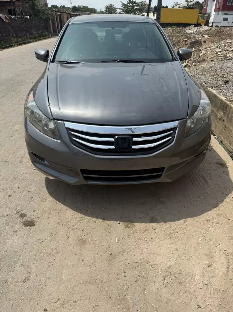 Honda Accord   - 2012
