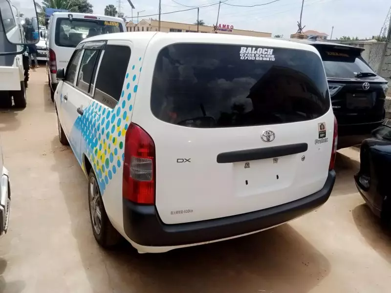 Toyota Probox    - 2016