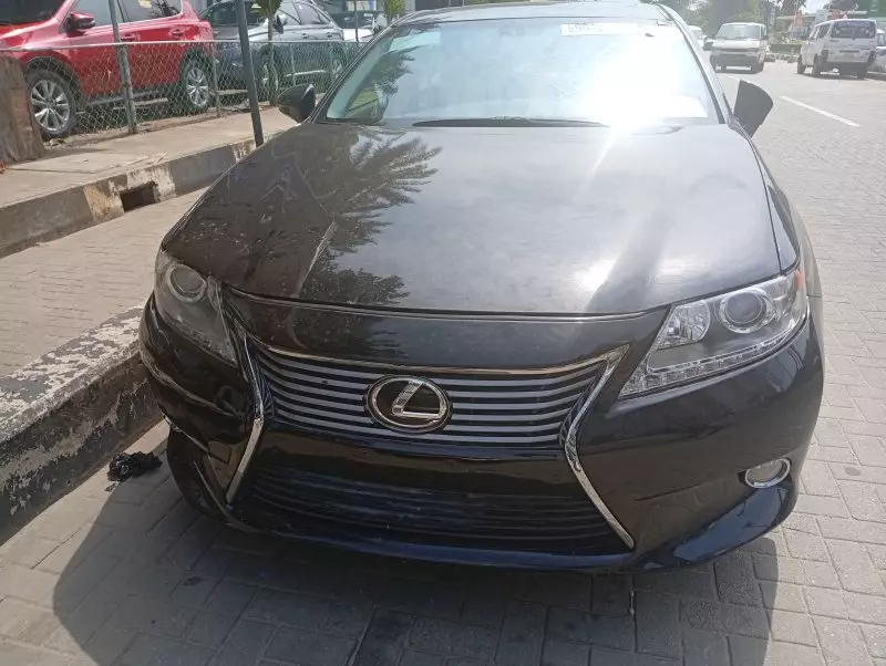 Lexus ES 350   - 2013
