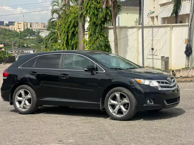 Toyota Venza   - 2013