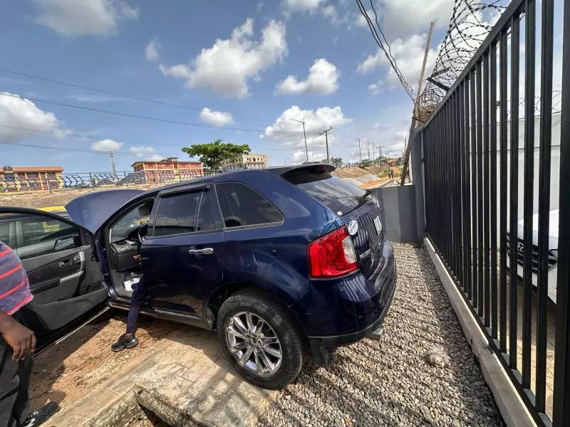Ford Edge 3.5L    - 2011