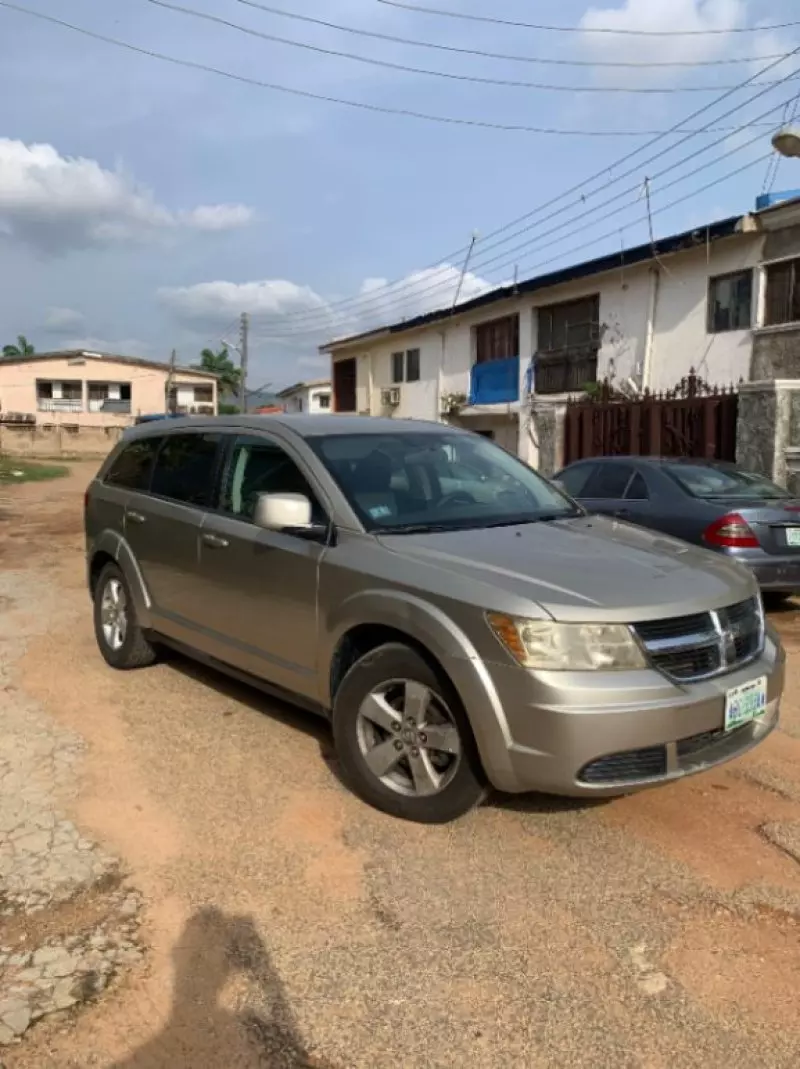 Dodge Journey   - 2009