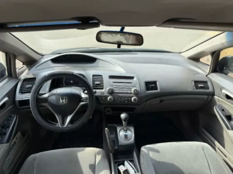 Honda Civic   - 2010