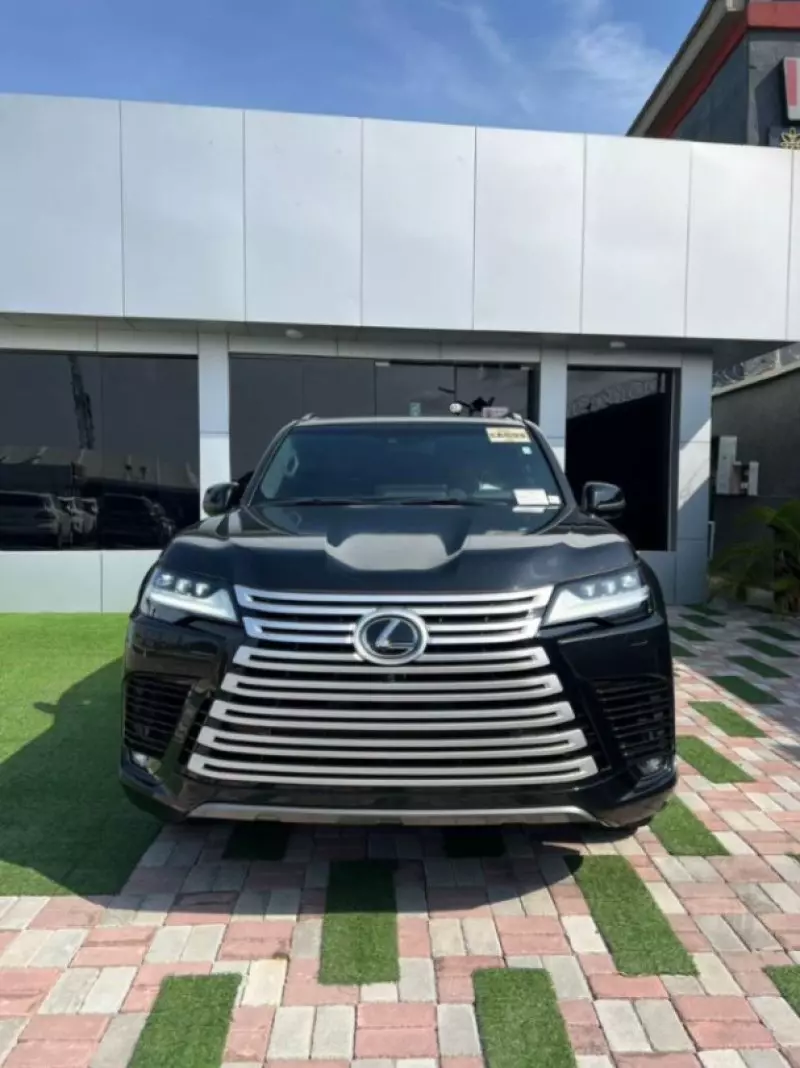 Lexus LX 600   - 2022