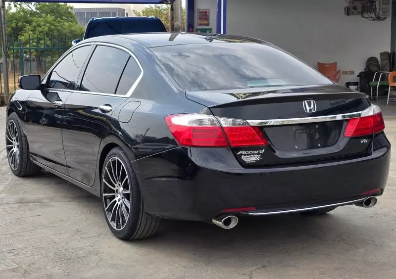Honda Accord   - 2013