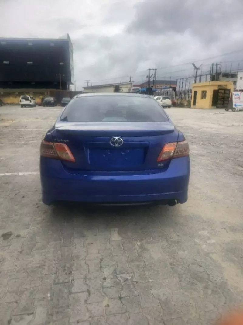 Toyota Camry   - 2007