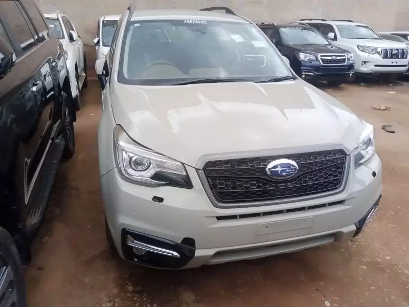 Subaru Forester   - 2015