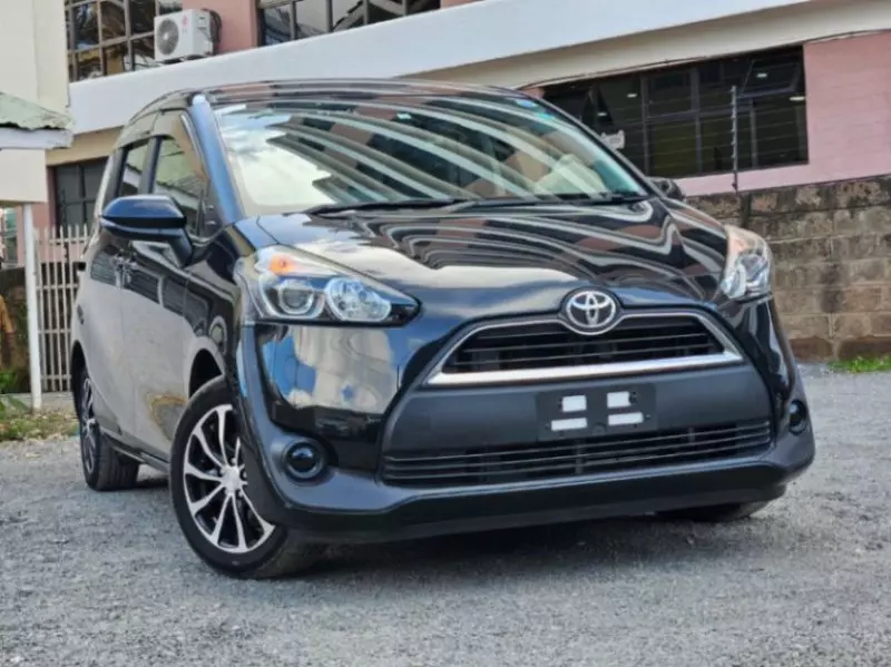 Toyota Sienta   - 2018