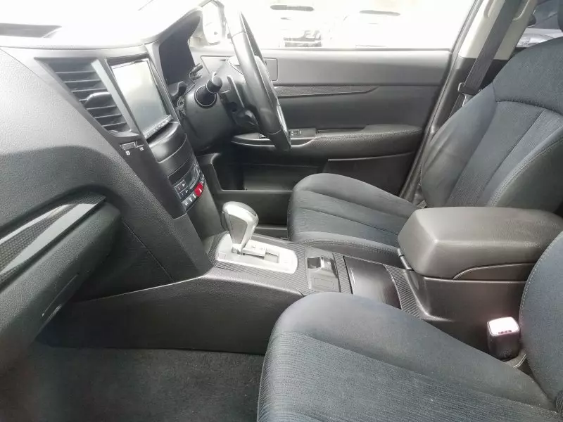 Subaru Legacy   - 2012